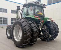 Tracteur certifié CE, export direct d'usine, avec puissance et équipements de travail personnalisés