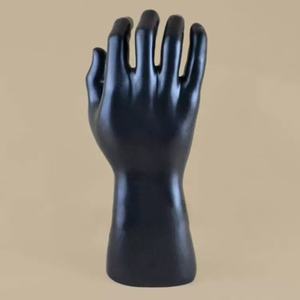 Main de <span class=keywords><strong>mannequin</strong></span> homme réaliste en plastique économique, présentoir pour bracelets, bagues, gants, montres et accessoires de vente au détail - Product Image 5