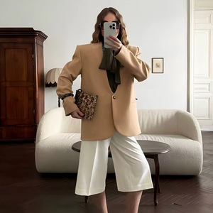 Blazer de manga larga de color liso para mujer, cuello en V, corte holgado, mezcla de lana, chaqueta de traje, prenda exterior elegante y a la moda - Product Image 2