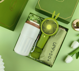 Coffret Cadeau en Verre Trois-en-Un pour Demoiselle d'Honneur : Bouteille Isotherme, Parapluie, Serviette – Personnalisable avec Logo – Idéal pour Femmes d'Affaires et Fête des Mères - Product Image 5