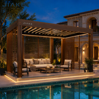 Pergola motorisée en aluminium haut de gamme avec bande LED sous la poutre et capteur de pluie et de vent, toit à fermeture automatique pour terrasse de piscine à débordement