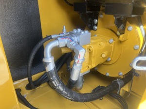 Excavadora de cadenas mini Caterpillar 307E2 usada, 7 toneladas, motor CAT original, cucharón de 0.33m³ - Product Image 5