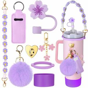 Ensemble de 8 accessoires pour tasses : protège-pailles en silicone, capuchons, crochets cœur, pompons, pochettes à rouge à lèvres pour 40/ - Product Image 1