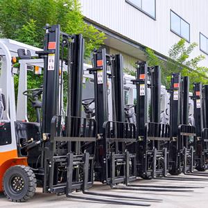 Nueva Minicargadora Eléctrica de Cuatro Ruedas para Terrenos Difíciles con Motor Diésel, Capacidad de 1 Tonelada - Product Image 2