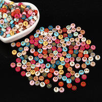 Perles plates en forme de dés de l'alphabet anglais pour enfants, matériel de bracelet, accessoires de perles en vrac faits à la main pour le bricolage