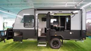 Offre Spéciale <span class=keywords><strong>caravane</strong></span> tout-terrain de 16 pieds <span class=keywords><strong>avec</strong></span> lit Queen et <span class=keywords><strong>douche</strong></span> Chambre à coucher confortable Cuisine entièrement équipée Réfrigérateur - Product Image 3