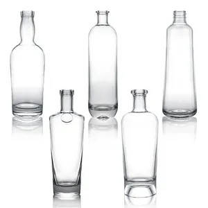 500ml 700ml 1000ml botellas de licor de vidrio de base pesada personalizadas al por mayor para vodka whisky con tapón de corcho
