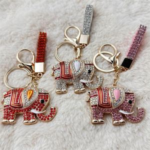 Porte-clés élégant en alliage d'éléphant, bijou ethnique coloré avec diamant, cadeau pour clé de voiture, sac, pendentif, accessoires de mode - Product Image 1