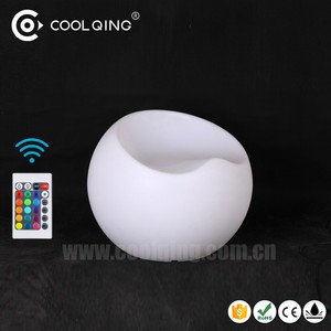 Tabouret <span class=keywords><strong>de</strong></span> bar LED haut <span class=keywords><strong>de</strong></span> gamme <span class=keywords><strong>de</strong></span> style européen moderne avec lumières RGB, résistant à l'eau et écologique, pour bar à domicile, hôtel, cuisine et utilisation en extérieur - Product Image 5