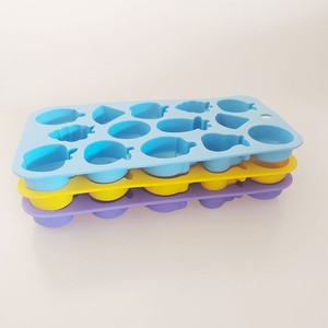 Outil créatif pour glaçons en silicone en forme de fruits - Réutilisable, écologique, qualité alimentaire - Product Image 4