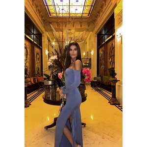 Robe de soirée indigo longue avec détails à volants et bretelles fines - Product Image 3