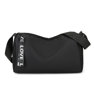Nuevo bolso cruzado para hombre, de nailon, cilíndrico, ligero, negro, grande, para salidas diarias y desplazamientos - Product Image 2