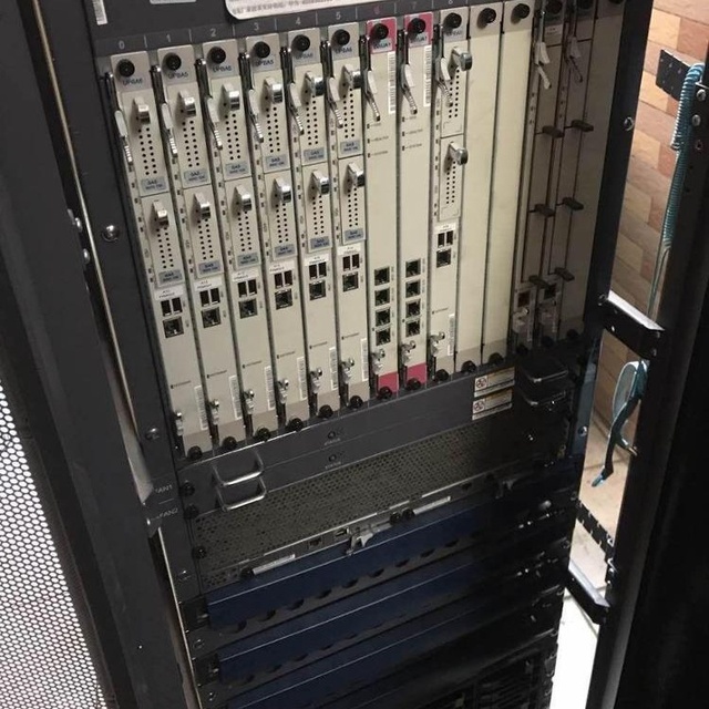 Huaweis T8280 Server