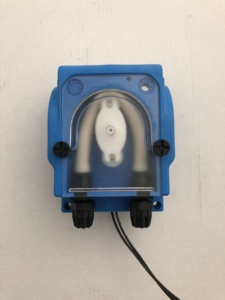 Pompe doseuse numérique fabriquée en Italie, haute précision, système chimique pour le traitement de l'eau de piscine et les applications de détergents - Product Image 4