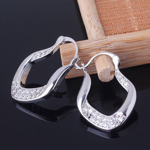 Eleganti Orecchini Pendenti Geometrici per Donne, Gioielli Minimalisti Scintillanti alla Moda - Product Image 2