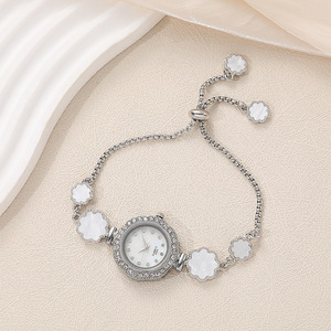 <span class=keywords><strong>Montre</strong></span> pour <span class=keywords><strong>femme</strong></span> Fenyi, style décontracté tendance, <span class=keywords><strong>bracelet</strong></span> <span class=keywords><strong>fin</strong></span> en forme de coquille avec cordon de serrage réglable et diamants - Product Image 5