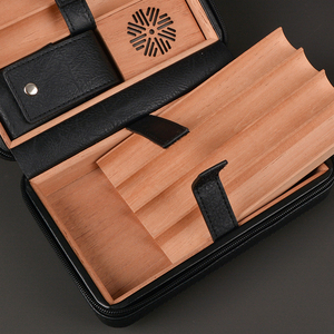 Caja de puros portátil personalizada de fábrica hecha a mano de cuero texturizado negro bandeja de cigarros de madera de cedro humidor tipo de viaje - Product Image 3