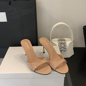 Sandalias Tipo Mule <span class=keywords><strong>de</strong></span> Tacón Stiletto en <span class=keywords><strong>Charol</strong></span> para Mujer, Tacones Elegantes Sin Cierre, <span class=keywords><strong>Zapatos</strong></span> <span class=keywords><strong>de</strong></span> Vestir <span class=keywords><strong>de</strong></span> Oficina Personalizables OEM ODM Tallas Grandes EU US - Product Image 3