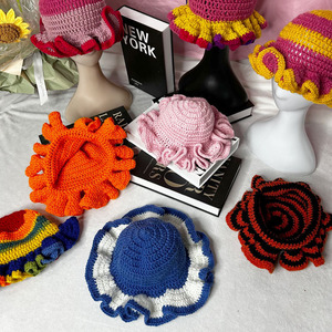 Halloween hiver plissé femmes tricoté à la main bord ondulé Beanie Skull Cap <span class=keywords><strong>Crochet</strong></span> Ruffle Bucket Hat - Product Image 3