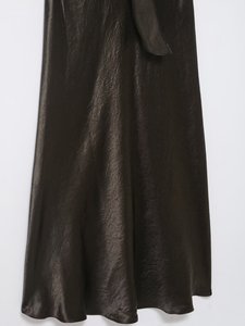 KAR&OT ZA <span class=keywords><strong>Abito</strong></span> Midi Elegante da Donna <span class=keywords><strong>in</strong></span> <span class=keywords><strong>Raso</strong></span> a <span class=keywords><strong>Maniche</strong></span> <span class=keywords><strong>Lunghe</strong></span> con Scollo a V, Nuova Collezione Primavera 2026 - 9780063 - Product Image 5