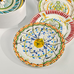 Nouvelle série rétro Printemps : Ensemble de 4 assiettes en céramique haut de gamme pour repas occidentaux, coffret cadeau pour fêtes et légumes - Product Image 4