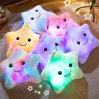 Bantal Lempar Bercahaya Warna-warni Bantal Lembut Bercahaya Boneka Mainan Mewah Bintang Lima Sudut Lucu Bantal Lempar Dekoratif Sofa