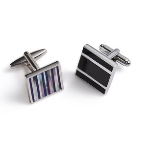 Mancuernillas de Alta Calidad Personalizadas, Mancuernillas Cuadradas de Metal en Blanco para Hombre - Product Image 5