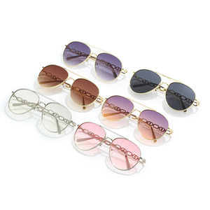Gafas de Sol de Moda con Cadena Rosa 2024, Gafas de Sol de <span class=keywords><strong>Aviador</strong></span> con Parte Superior Redonda Dorada y Elegante para Mujer, Diseño de Marca, Montura Metálica - Product Image 3