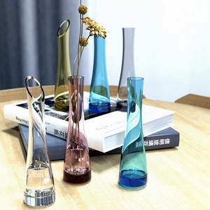 Moderne Transparent Blique Bouche Unique Bourgeon Soufflé À La Main Art Vase À Fleurs En Verre pour Table De Mariage Usage Décoratif Usine En Gros - Product Image 4