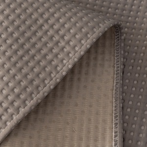 Alfombra Nórdica Pequeña, Fresca y Elegante, Tejida, Antideslizante, Antipolvo, Lavable a Máquina, de Seda de Hielo para Sofá - Product Image 4