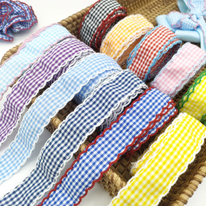 Ruban à carreaux en gros de 1 pouce avec points de lune pour emballage cadeau, bouquets de fleurs, couronnes, décorations de Noël, de fêtes et d'artisanat - Product Image 2