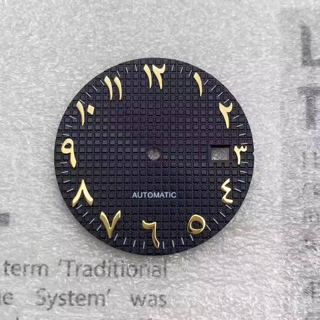 สีดำทองพร้อมโลโก้ S