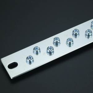 Barre omnibus de batterie d'alimentation Barre omnibus de batterie en cuivre pliée pour barre omnibus de batterie de véhicule électrique pour le stockage d'énergie - Product Image 6