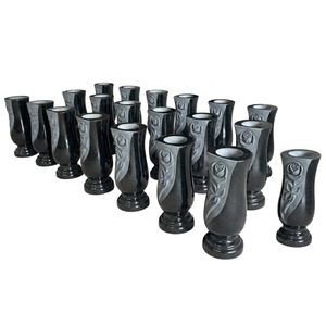 Vase <span class=keywords><strong>funéraire</strong></span> <span class=keywords><strong>en</strong></span> <span class=keywords><strong>granit</strong></span> noir sculpté <span class=keywords><strong>en</strong></span> forme de rose, style europé<span class=keywords><strong>en</strong></span>, pour pierre tombale <span class=keywords><strong>en</strong></span> <span class=keywords><strong>granit</strong></span> noir absolu du Shanxi - Product Image 5