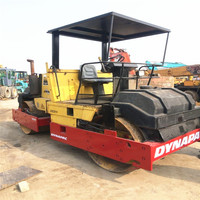 Compacteur à rouleaux Dynapac CC21 d'occasion en excellent état Rouleau vibrant avec composant de moteur central