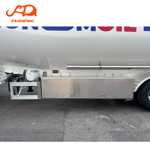 Semi-remorque citerne à carburant en alliage d'aluminium FUDENG personnalisée à 3 essieux, 42 CBM, pour le <span class=keywords><strong>transport</strong></span> de diesel et d'essence - Product Image 6