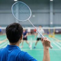 Raquette de badminton haut de gamme à haute tension avec manche en carbone absorbant les chocs, fabriquée en matériau composite de nano-carbone avancé