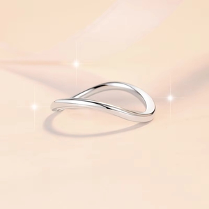 Anillo de Boda Apilable de Plata de Ley S925 Hipoalergénico con Diseño de Lágrima, Venta al por Mayor de Fábrica para Mujer - Product Image 2