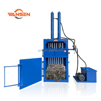 Machine à balles en plastique de déchets compacteur de presse à balles hydraulique verticale presse à balles pour bouteilles en PET à vendre