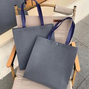 Nouvelle mode haute qualité papier cadeau sac à provisions papier poignée sac avec ruban pour vêtements - Product Image 2