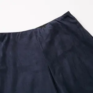 महिलाओं की उच्च कमर वाली ठोस रंग की उच्च गुणवत्ता वाली नई फैशन साबर स्कर्ट