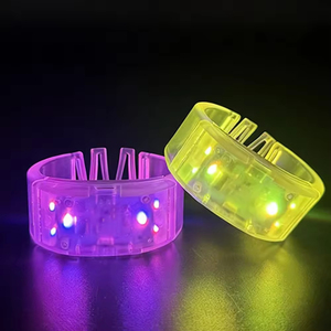 Bracelet lumineux personnalisé avec logo, vente en gros, bracelet clignotant, nouvelle arrivée pour les événements promotionnels et le team building d'entreprise - Product Image 1