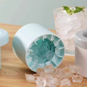 Moule à glaçons en silicone bleu réutilisable, mini bac à glaçons, outil de broyage, boîte de fabrication, récipient à glace pour réfrigérateur, démoulage facile - Product Image 1
