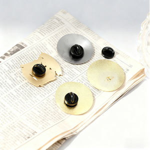 2026年アメリカ建国記念日250周年記念お土産エナメルバッジアメリカ国旗ラペルピン（帽子、衣類用） - Product Image 3