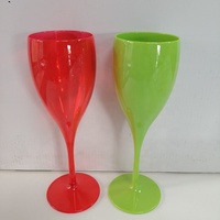 Vente en gros de gobelets verts en plastique PS de 5 oz, design personnalisé répété, pour flûtes à champagne pour les fêtes