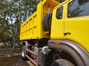 รถดัมพ์ HOWO 4X2 Nx ยี่ห้อ Sinotruk รถบรรทุกมือสอง 371/380/400/430 แรงม้า รถดัมพ์สำหรับขาย - Product Image 4
