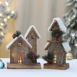 Cabanes en bois carbonisé éclairées, toit enneigé, décorations de Noël, forme de maison, artisanat décoratif - Product Image 1