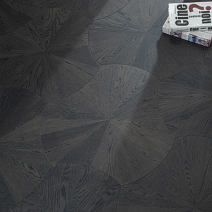 Parquet en chêne blanc européen multicouche AVANTIMORA, finition émaillée asiatique, brossé, grade AB, 18 mm, avec joint mâle et femelle, forme personnalisée pour salle d'exposition - Product Image 1