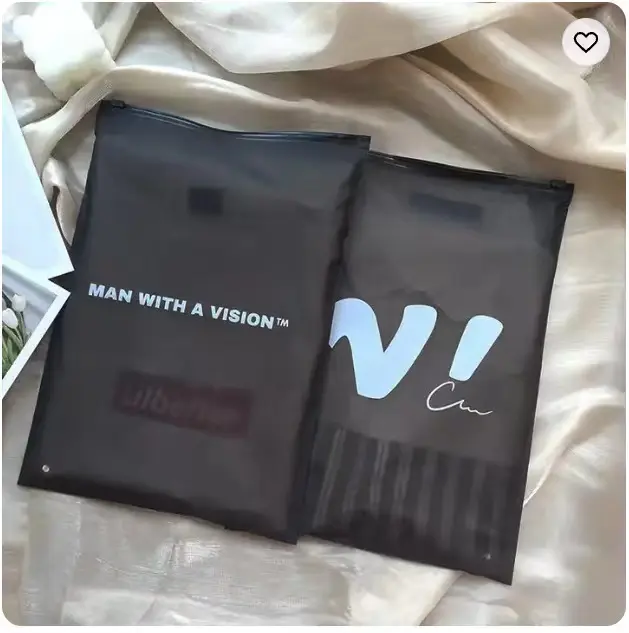 Individuelles LOGO T-Shirt Hoodie Reißverschlussbeutel umweltfreundliche Kunststoffverpackung Kleidung schwarz durchscheinende gefrostete Reißverschlusstasche