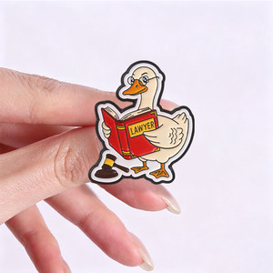 Pin de esmalte de pato <span class=keywords><strong>juez</strong></span> humorístico con diseño de cita, broche de animal, accesorio de moda para abrigos, sombreros y uso diario, adorno. - Product Image 2